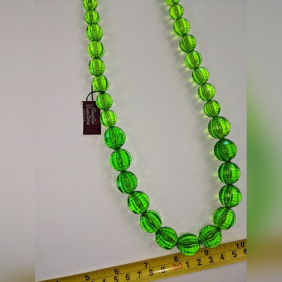 NOS NWT FIFTH AVE. GORGEOUS GREEN FACETED NECKLACE - Picture 3 of 12